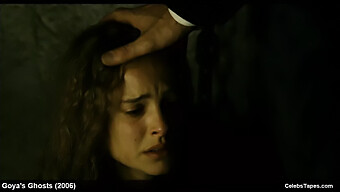 Intense Og Rå Scener Med Natalie Portman I Buffen